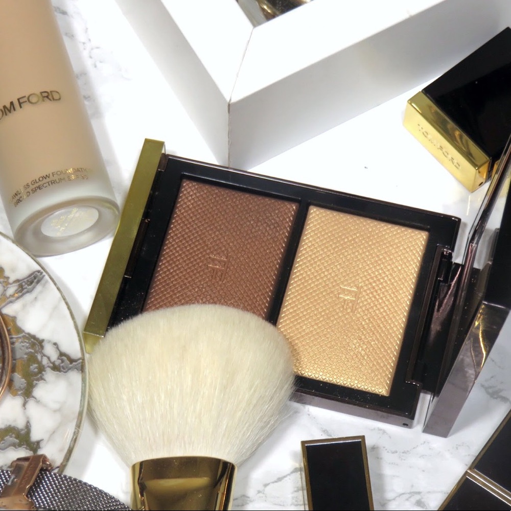 🎉LAST ONE🎉Tom Ford SKIN ILLUMINATING POWDER DUO - Picture 3 of 8
